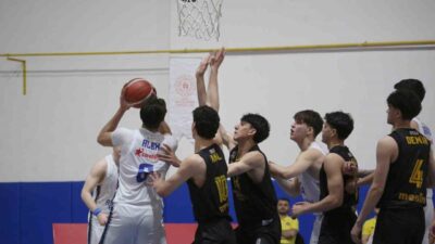 Sivas’ta start alan U-18 Erkekler Türkiye Basketbol Şampiyonası, ilk gün