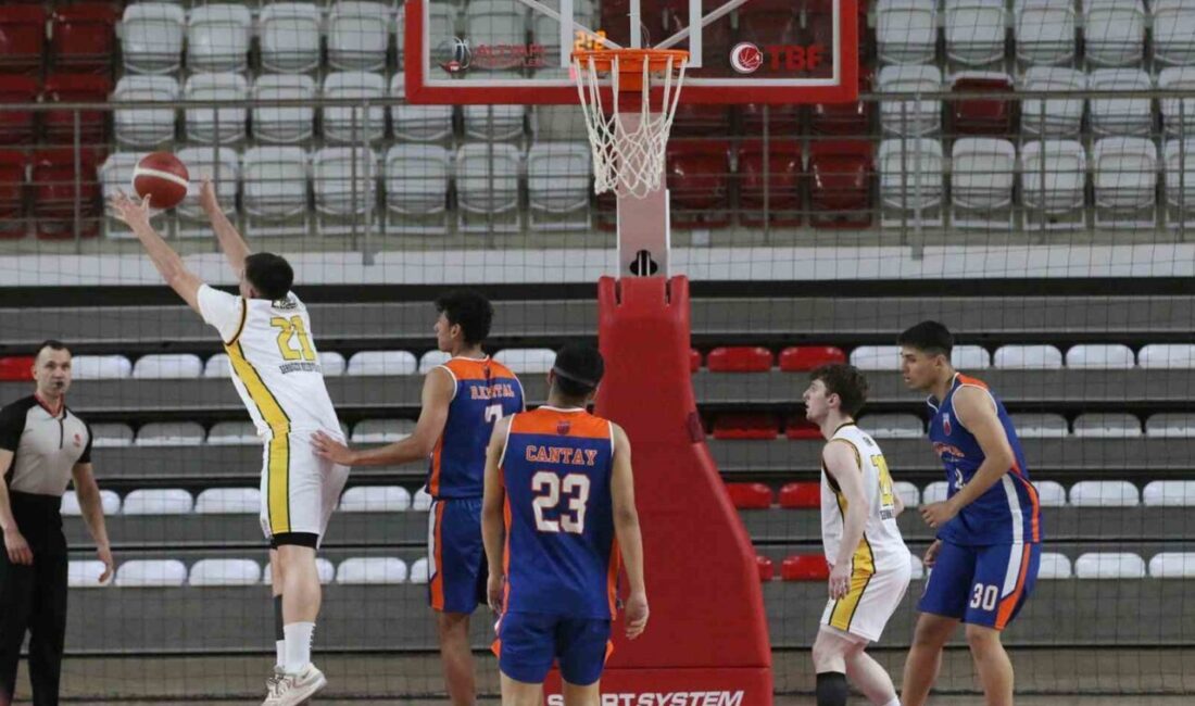 Sivas’ta Pazartesi günü başlayan U-18 Erkekler Türkiye Basketbol Şampiyonası, üçüncü