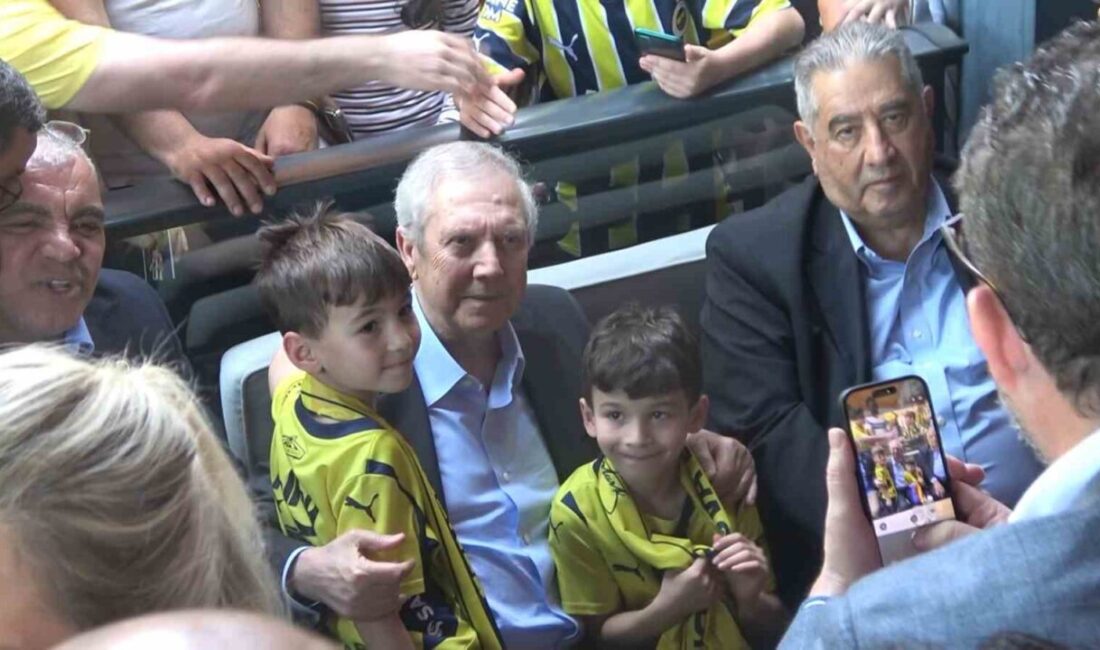 Fenerbahçe Spor Kulübü Başkan Adayı Aziz Yıldırım, Yalova Fenerbahçeliler Derneği’ne
