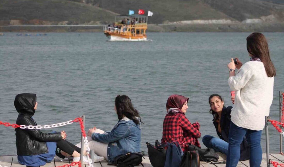 Bayburt’un Demirözü ilçesinde tarım arazilerinin sulanması amacıyla inşa edilen Demirözü