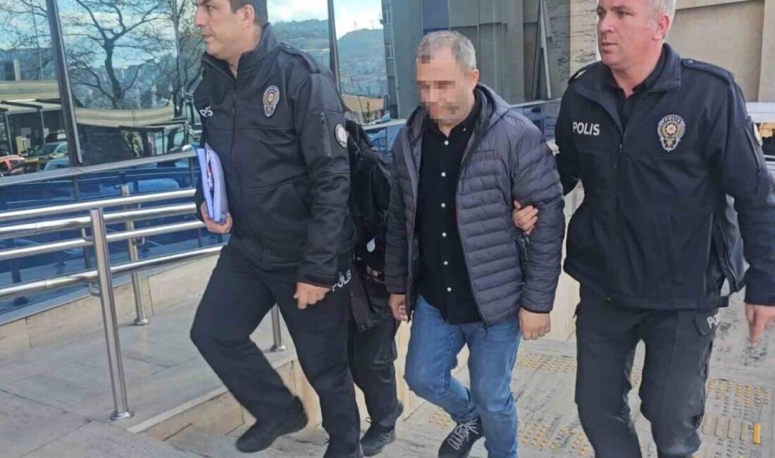 Zonguldak’ta rampada park halindeki su dağıtım kamyonetinin kayarak 4 yaşındaki