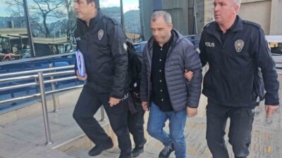 Zonguldak’ta rampada park halindeki su dağıtım kamyonetinin kayarak 4 yaşındaki
