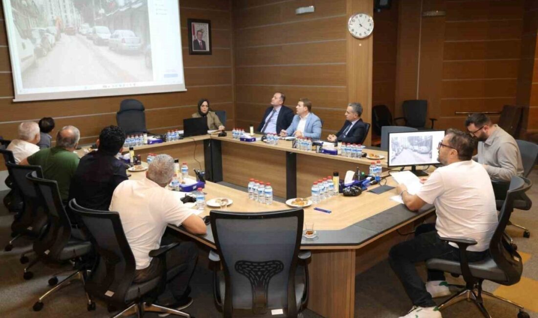 Kocaeli Büyükşehir Belediyesi Encümen toplantısında 124 gündem maddesi karara bağlanırken,