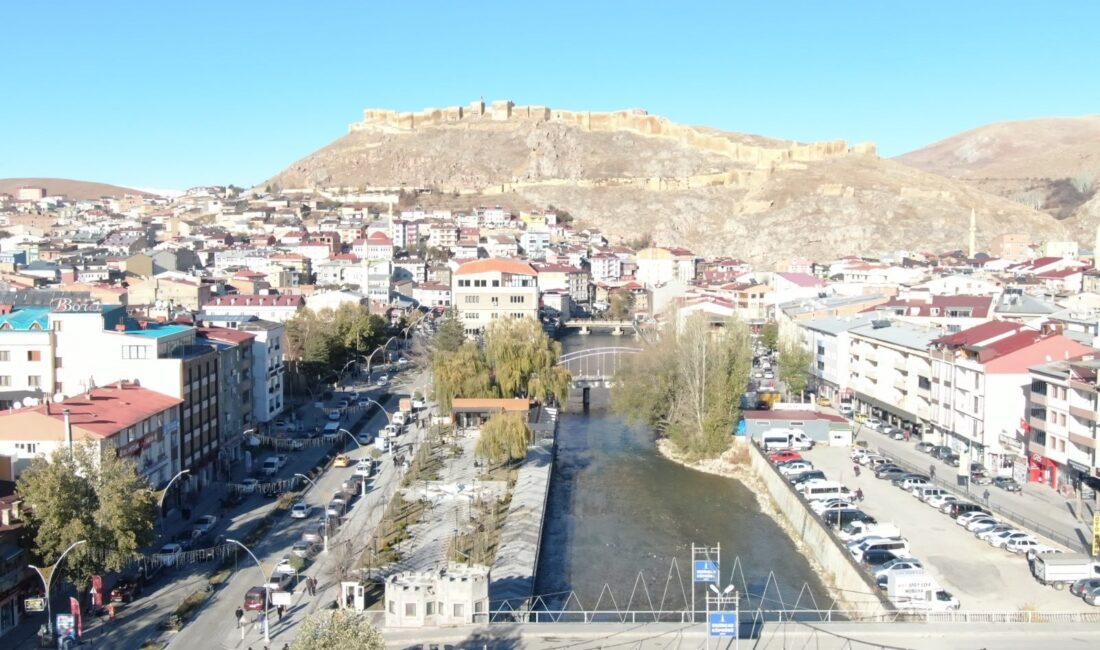 Bayburt’ta 2 vali yardımcısı ve 2 kaymakamın görev yeri değişti