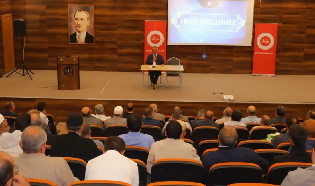 Bayburt’ta yaz Kur’an kursları semineri düzenlendi