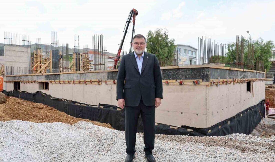 AK Parti İzmir İl Başkanı Bilal Saygılı, Çeşme’de düzenlenen teşkilat