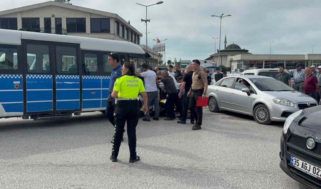 Zonguldak’ın Alaplı İlçesinde meydana gelen trafik kazasında minibüs ile motosiklet
