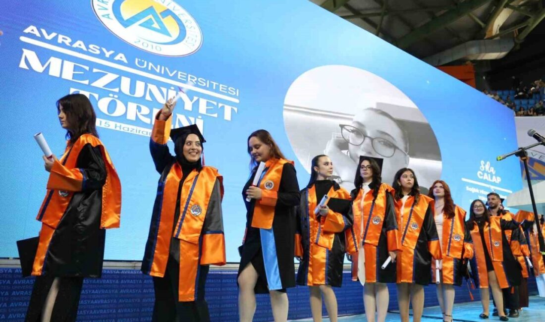 Avrasya Üniversitesi, 2025-2026 Akademik Yılı mezuniyet töreni Hayri Gür Spor