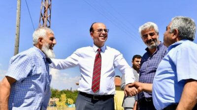 Yeşilyurt Belediyesi, kırsal mahallelerde ulaşım altyapısını güçlendirmeye yönelik çalışmalarını aralıksız