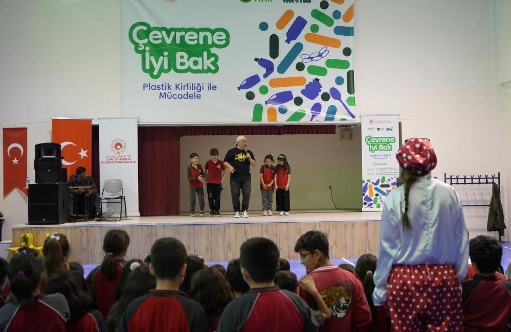 Çevre Haftası kapsamında ’Dünya Bize Emanet’ temasıyla Bayburt’ta 4 gün