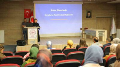Bayburt’ta, Sağlık Bakanlığı tarafından hayata geçirilen ’Sağlıklı Hayat Saatleri’ programının