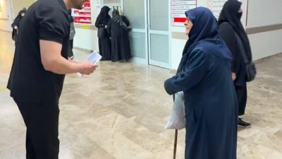 Bayburt Devlet Hastanesinde, artan hava sıcaklıklarına karşı vatandaşları bilinçlendirmek amacıyla