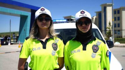 Bayburt’ta Yükseköğretim Kurumları Sınavının (YKS) ilk oturumu olan Temel Yeterlilik