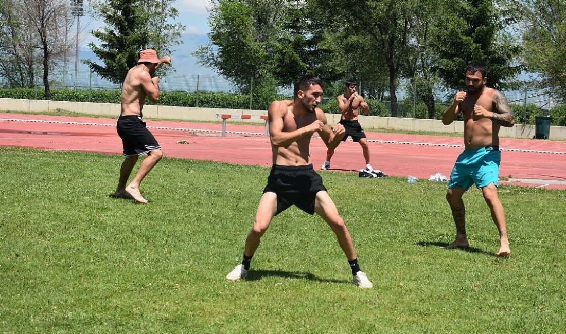Boks Milli takımı, yüksek irtifa kampı için Erzurum’u seçti. Gençlik