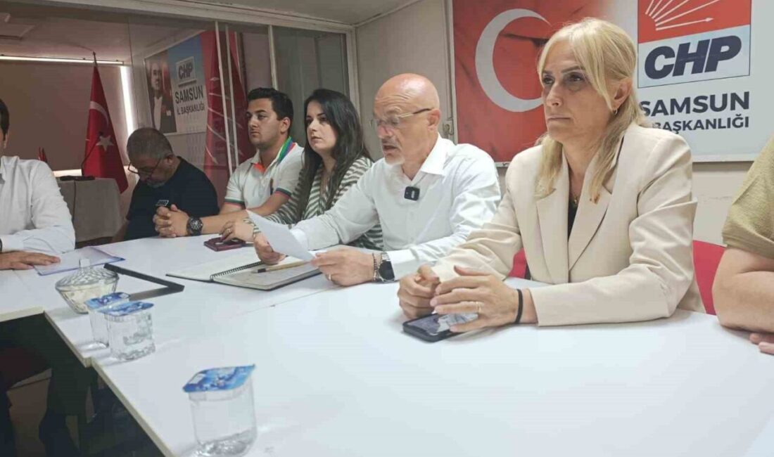 SAMSUN (İHA) – CHP Samsun İl Başkanı Mehmet Özdağ ve