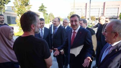 Cumhurbaşkanı Yardımcısı Cevdet Yılmaz, bir dizi programlara katılmak üzere Samsun’a