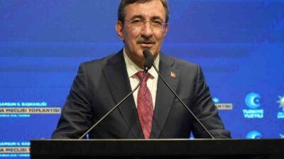 Cumhurbaşkanı Yardımcısı Cevdet Yılmaz, “Bir taraftan büyümemizi devam ettirmeye çalışıyoruz.
