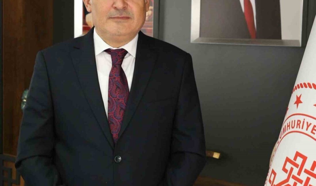 Denizli İl Kültür ve Turizm Müdürü Adem Özel, babasının rahatsızlığı