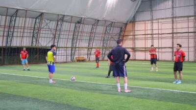 Bayburt’ta din görevlileri arasında düzenlenen futbol turnuvası, oynanan final karşılaşmasıyla