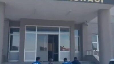 Sivas’ın Koyulhisar ilçesinde göçmen kaçakçılığıyla mücadele kapsamında yürütülen çalışmalarda, iki
