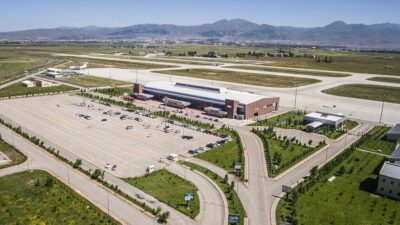 Erzurum Valiliği, havalimanında yürütülen altyapı ve apron yenileme çalışmalarına ilişkin