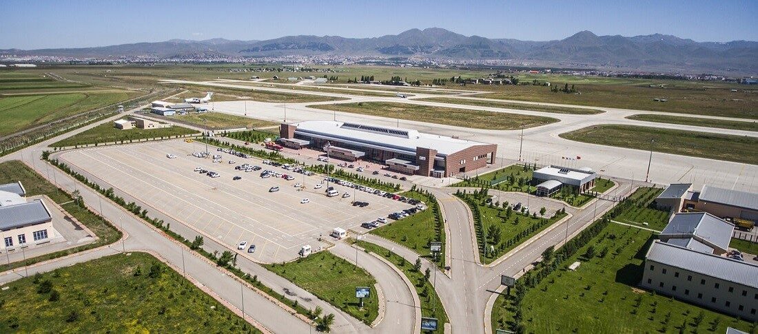 Erzurum Valiliği, havalimanında yürütülen altyapı ve apron yenileme çalışmalarına ilişkin