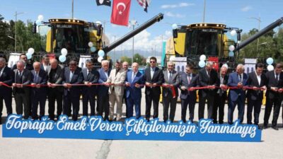 Erzurum Büyükşehir Belediyesi, tarım makineleri parkına 2 adet biçerdöver ve