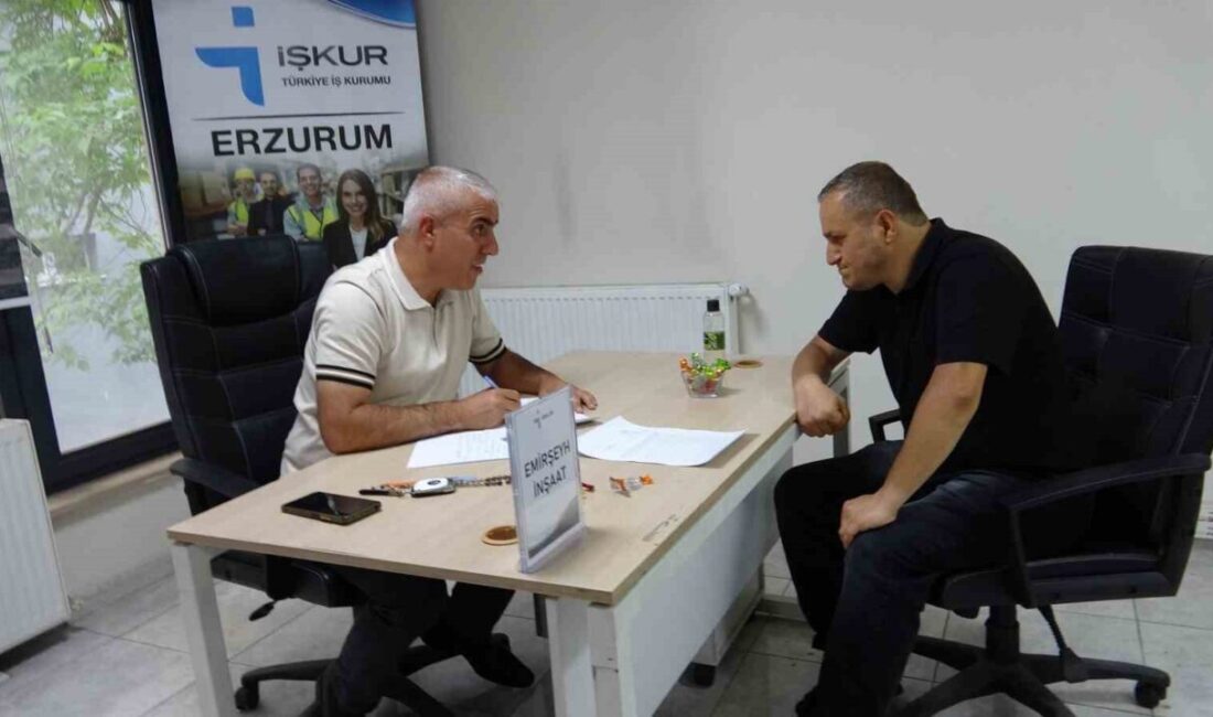 Erzurum’da gerçekleştirilen “Engelli İstihdam Günleri” kapsamında iş arayan engelli vatandaşlar