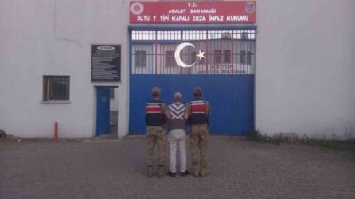 Erzurum’da jandarma ekipleri, haklarında arama kararı olan şahıslara karşı operasyon