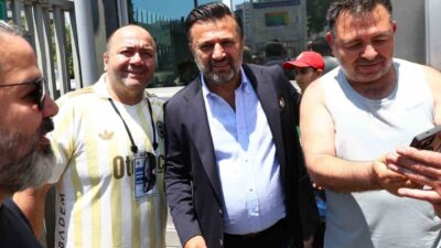 Fenerbahçe Olağanüstü Seçimli Genel Kurul Toplantısı’nda eski sporcuların yanı sıra
