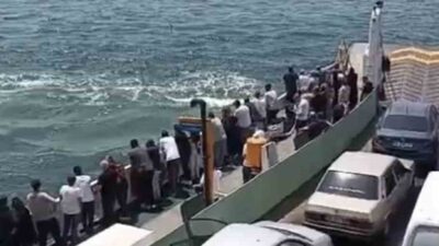 Kocaeli’de seyir halindeki feribottan denize düşen yolcu, büfe çalışanı personelin