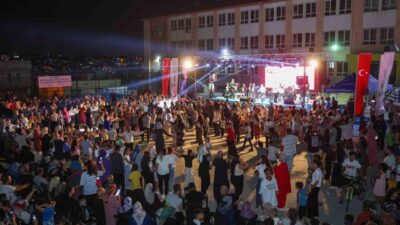 Gaziantep Büyükşehir Belediyesi, “Mahallemde Konser Var” etkinliğiyle şehrin sevilen sanatçılarını