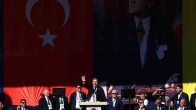 Fenerbahçe Başkan Adayı Hakan Safi, kongre üyelerinin yarın geçmiş ile