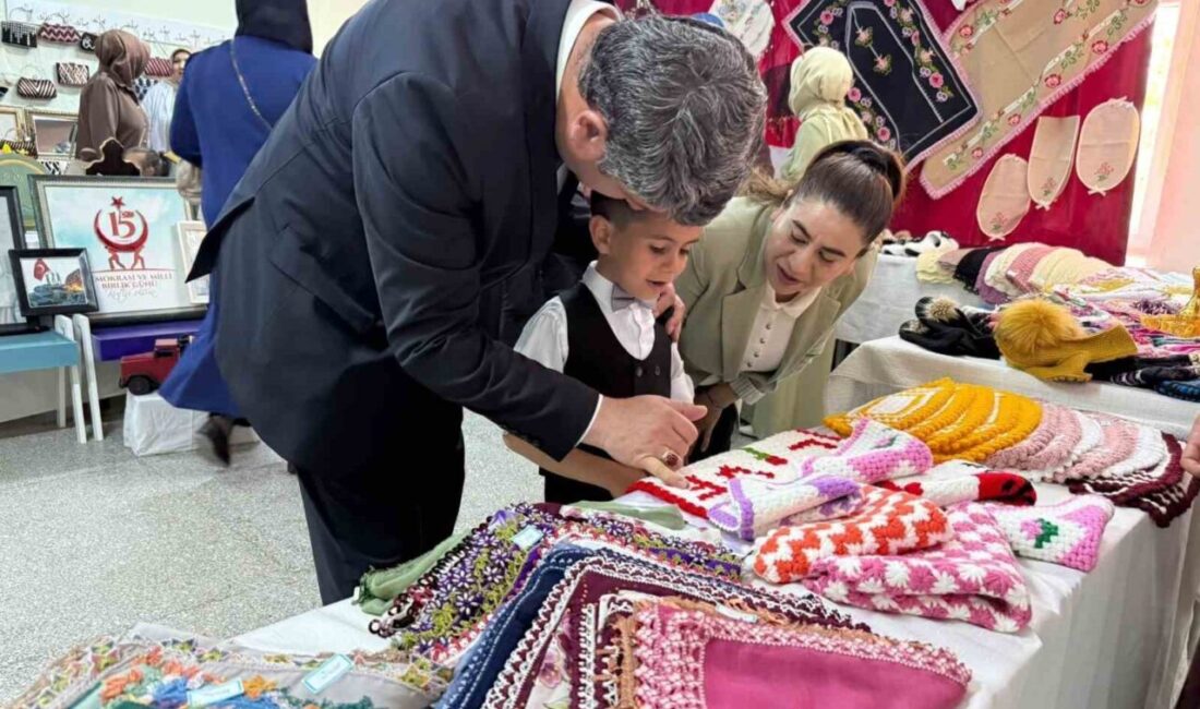 Erzincan’ın Refahiye ilçesinde, Hayat Boyu Öğrenme Haftası etkinlikleri kapsamında Refahiye
