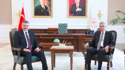 İçişleri Bakanı Mustafa Çiftçi, Sağlık Bakanı Kemal Memişoğlu’na gerçekleştirdiği ziyarete