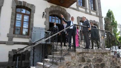 Vali Aydın Baruş, Erzurum Rölöve ve Anıtlar Müdürlüğünü ziyaret ederek