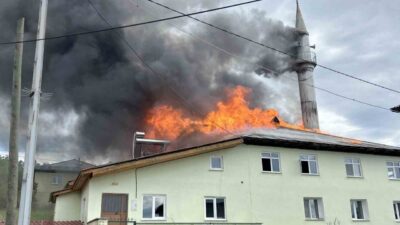 Kastamonu’nun Daday ilçesinde çıkan yangında cami, gasilhane ve yemekhane kullanılamaz