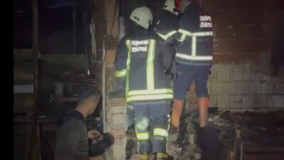 Kastamonu’nun Taşköprü ilçesinde çıkan ev yangını itfaiye ekipleri tarafından söndürüldü.