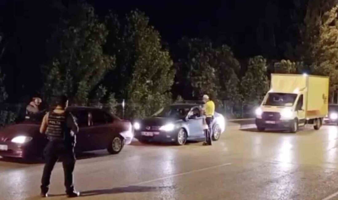 Kastamonu’nun Taşköprü ilçesinde polis ekipleri tarafından gerçekleştirilen denetimlerde 7 araca