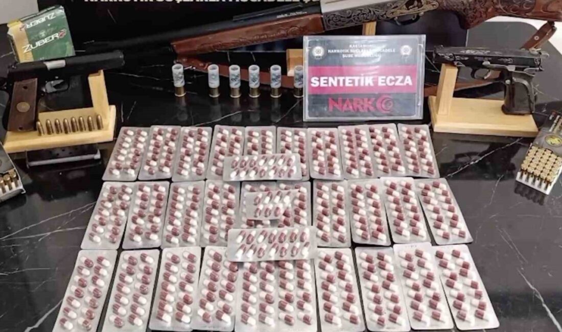 Kastamonu’da polis ekiplerince gerçekleştirilen operasyonda 470 adet sentetik ecza hapı