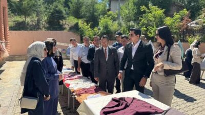 Erzincan’ın Kemah ilçesinde Halk Eğitim Merkezi Müdürlüğü tarafından düzenlenen “Hayat