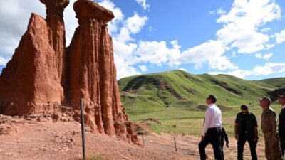 Vali Aydın Baruş ve beraberindeki heyet, Erzurum’un eşsiz doğal güzelliklerinden,
