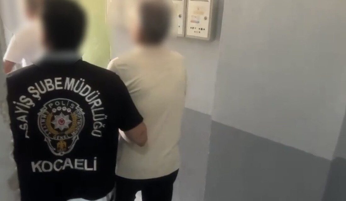 Kocaeli polisinin düzenlediği operasyonla, hakkında 10 yıl 10 ay kesinleşmiş