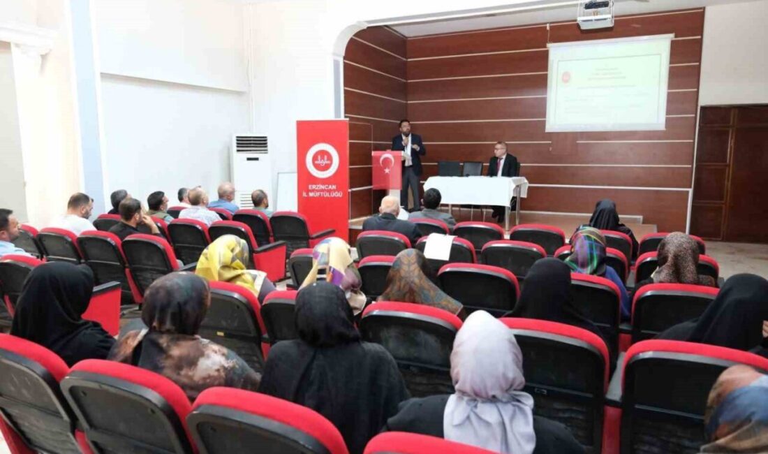 Erzincan İl Müftülüğü tarafından düzenlenen programda, hafızlık belgesine sahip 8.