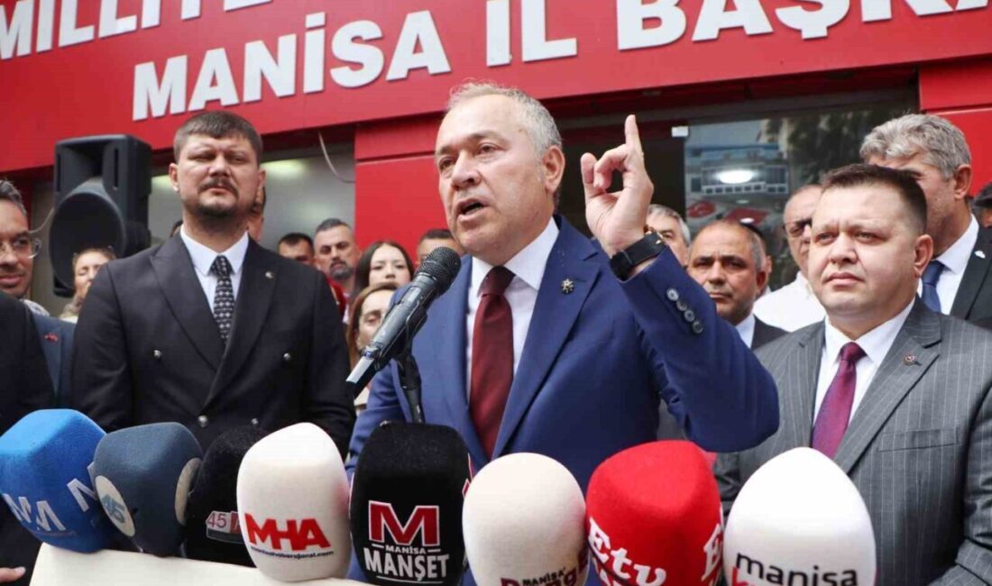 Milliyetçi Hareket Partisi (MHP) Manisa İl Başkanlığı’nda görev değişimi gerçekleştirildi.