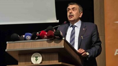 Milli Eğitim Bakanı Yusuf Tekin, Ekrem İmamoğlu ile Özgür Özel