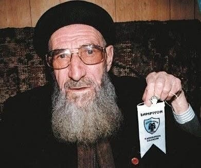 Nihat Doğan’ın bir sosyal medya programında Erzurumlu sanatçılarla ilgili anlattığı