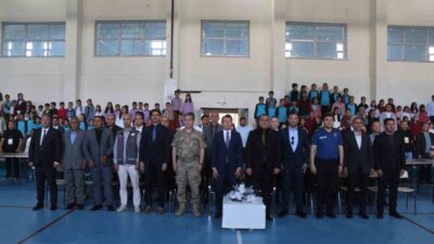 Erzurum’un Narman ilçesinde “Eğitsel Bahar Şenliği” yoğun katılımla gerçekleştirildi. Narman