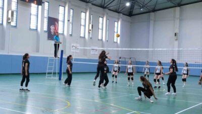 Erzincan Gençlik ve Spor İl Müdürlüğü tarafından düzenlenen Okul Sporları