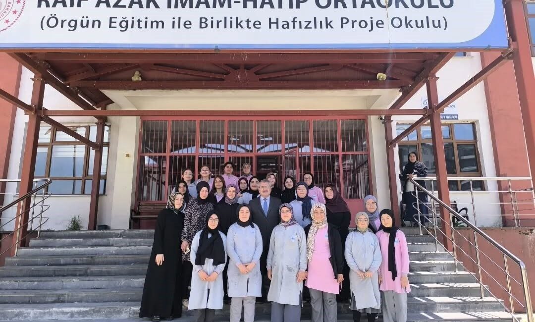 Erzurum İl Müftüsü Yaşar Çapçı, örgün eğitimle birlikte hafızlık eğitiminin
